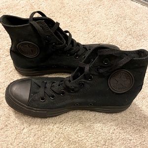 Black high top converse